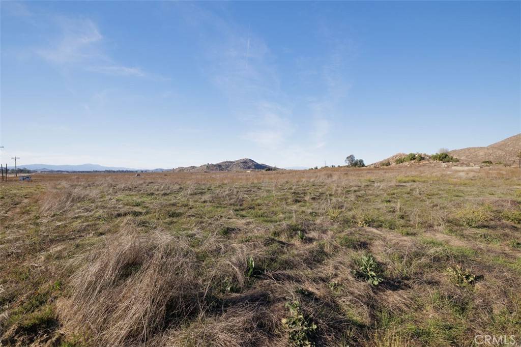 Winchester, CA 92596,31700 Holland RD