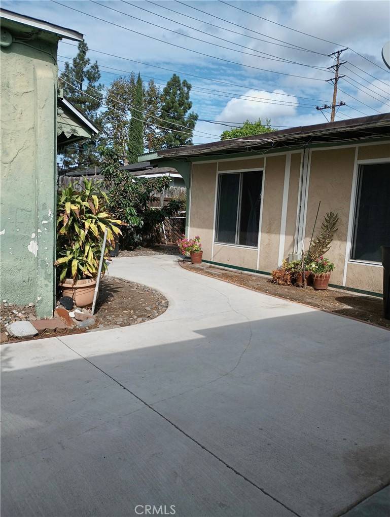 Garden Grove, CA 92841,8512 Marylee DR