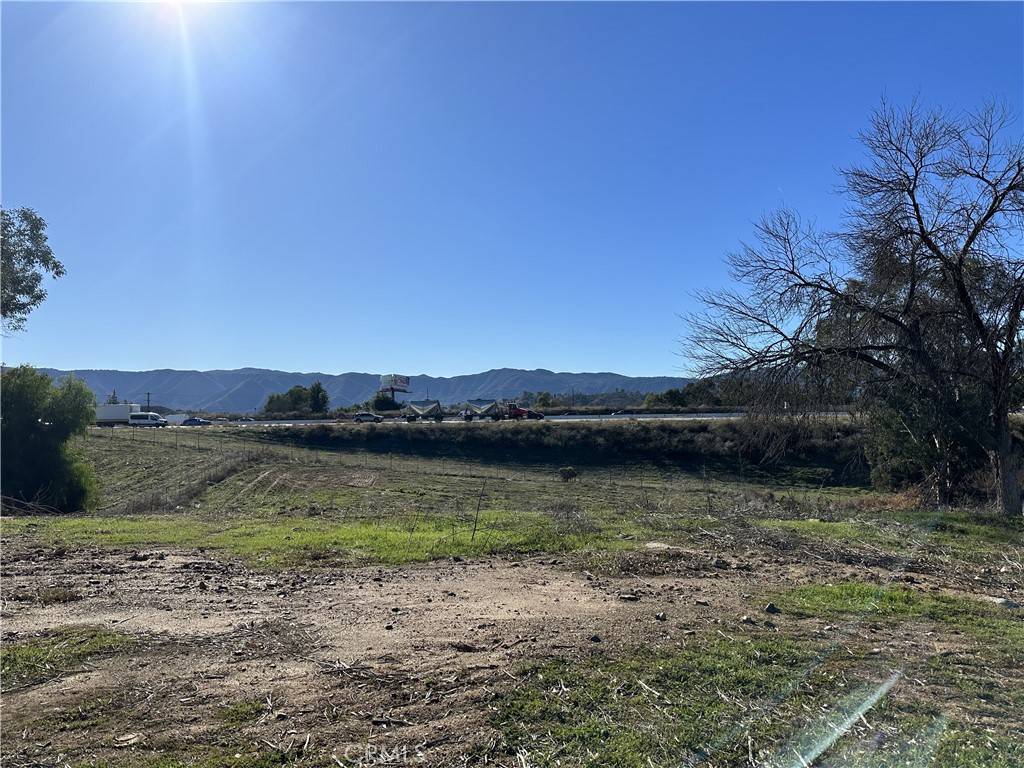 Lake Elsinore, CA 92532,0 Dexter AVE