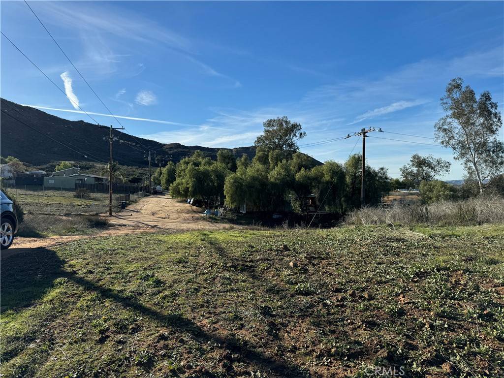 Menifee, CA 92584,15 Orange