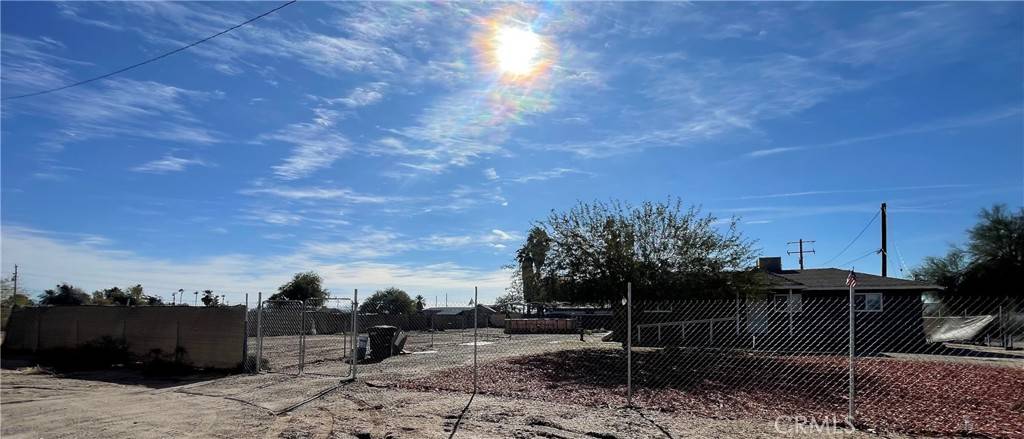 Blythe, CA 92225,14105 Warmington ST