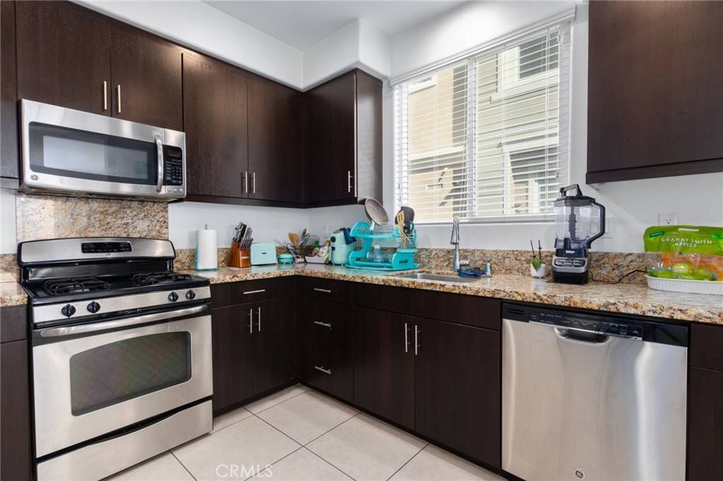 Temecula, CA 92592,43122 Avenida Abril