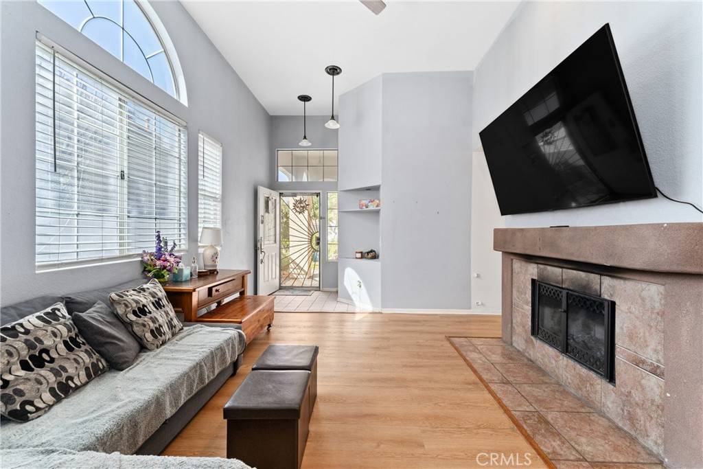 Temecula, CA 92591,40207 Valeriana CT