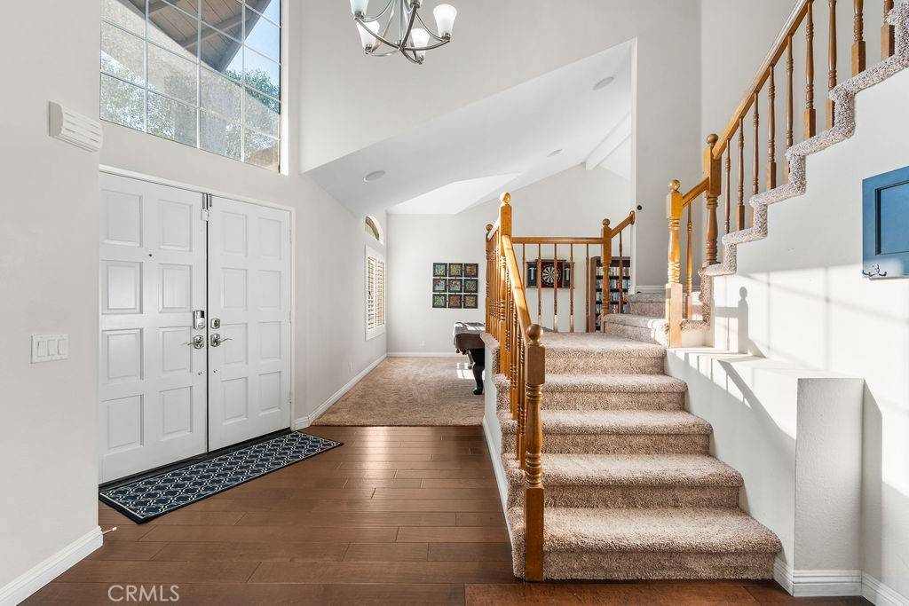 Riverside, CA 92503,16982 Lakepointe DR