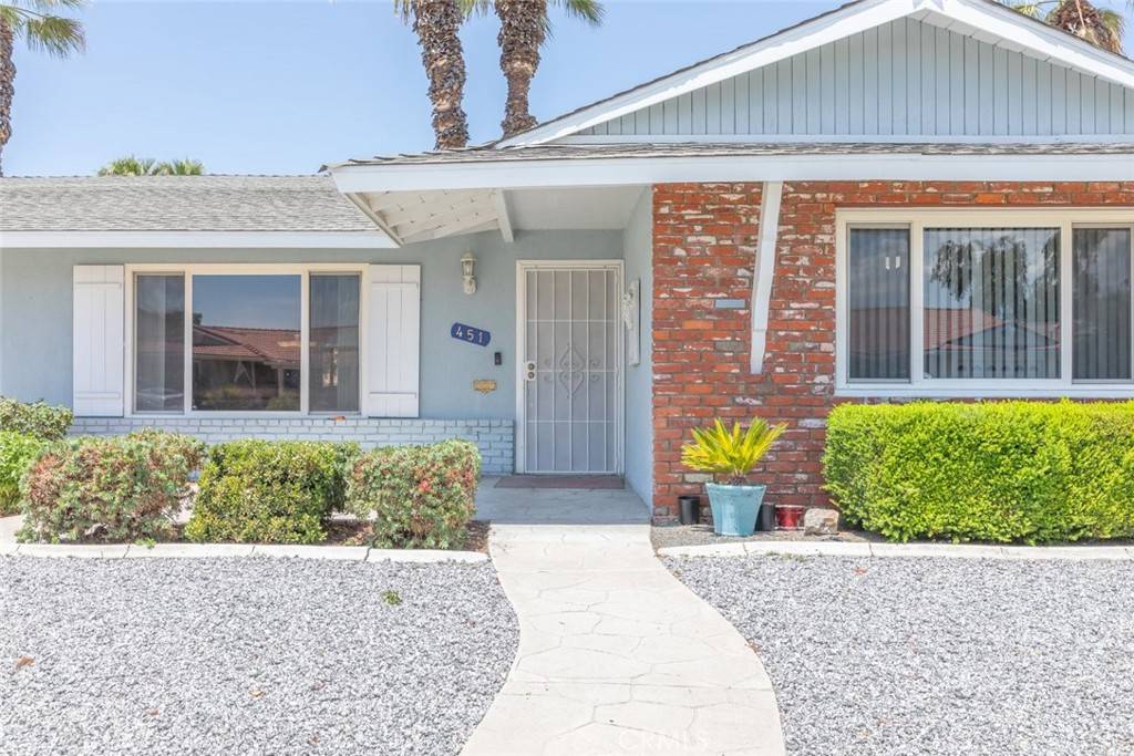 Hemet, CA 92543,451 Palomar