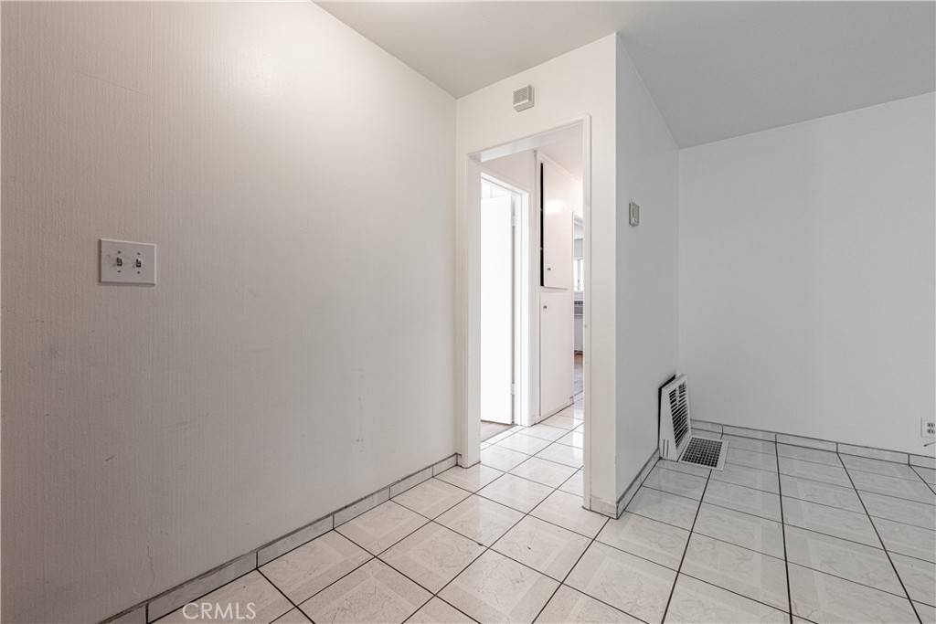 Downey, CA 90242,12124 Anderberg AVE
