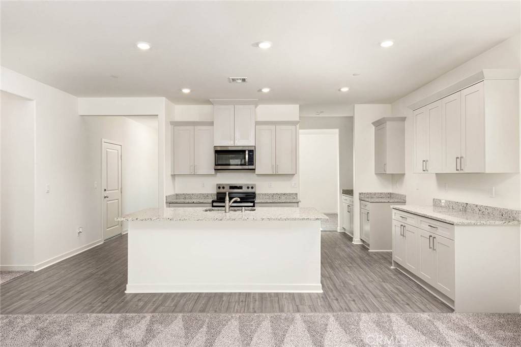 Indio, CA 92201,42496 Isla CT