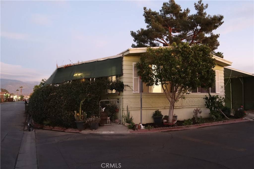 Hemet, CA 92543,1097 N State ST #151