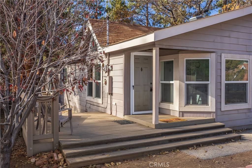 Sugarloaf, CA 92386,460 Sunset LN