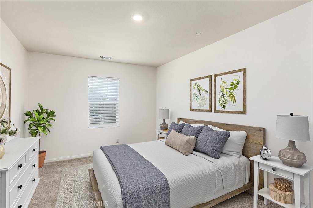 Murrieta, CA 92563,30486 De Caron ST