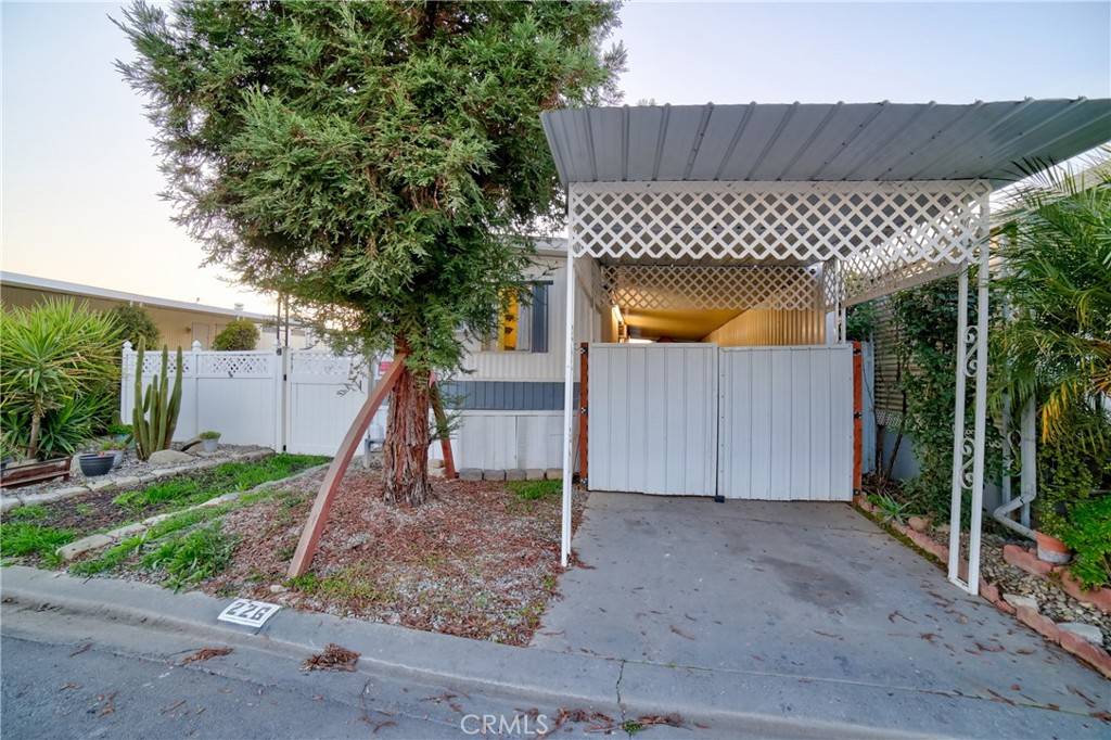 Fresno, CA 93722,3138 Dakota AVE W #226