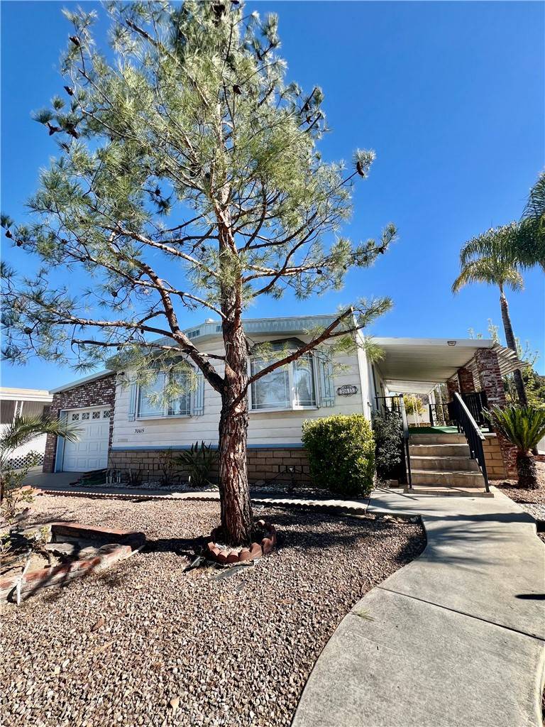 Homeland, CA 92548,30615 Arenga Palm DR