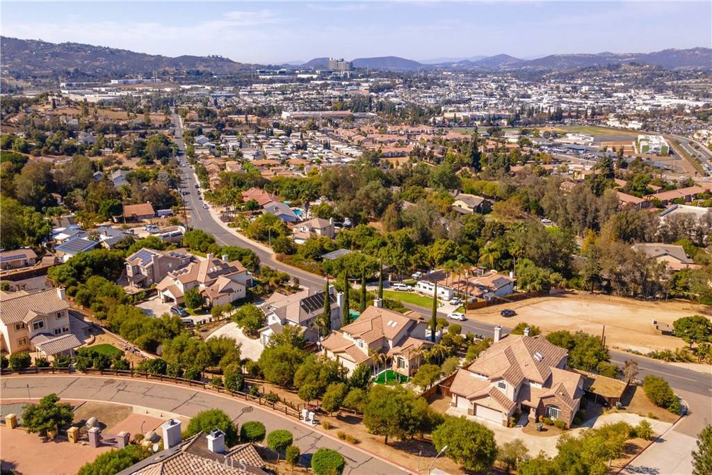 Escondido, CA 92029,1381 W 11th