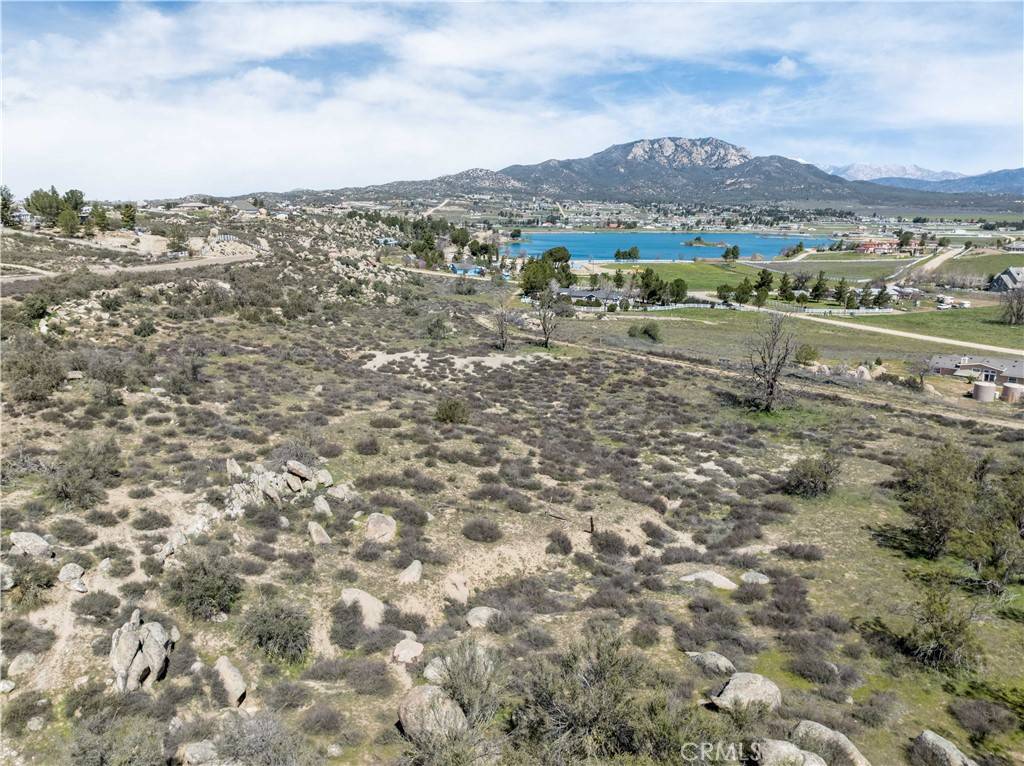 Aguanga, CA 92536,390 Lakeshore BLVD