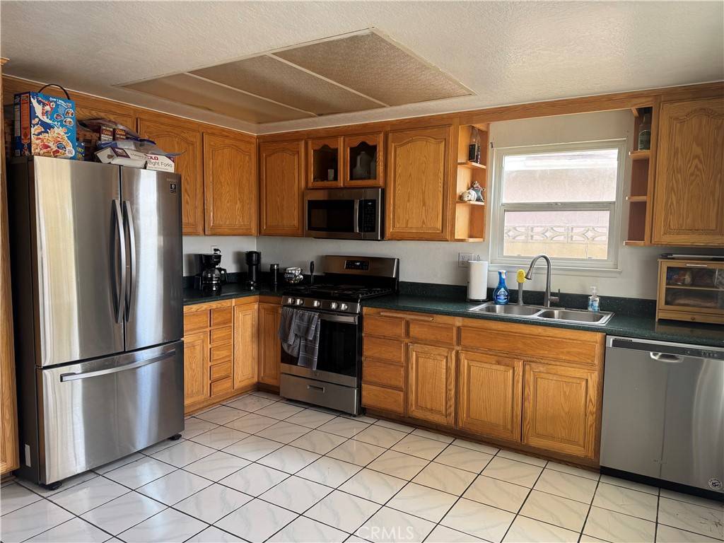 Rancho Cucamonga, CA 91701,10065 La Vine ST