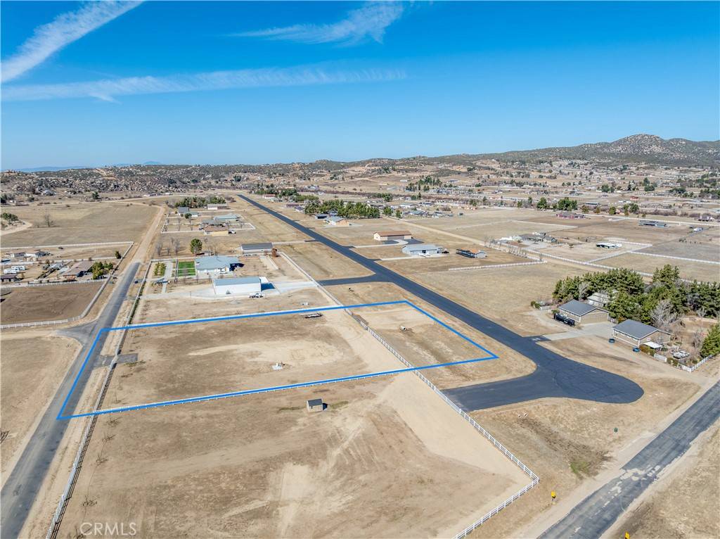 Aguanga, CA 92536,330 Sky Harbor WAY