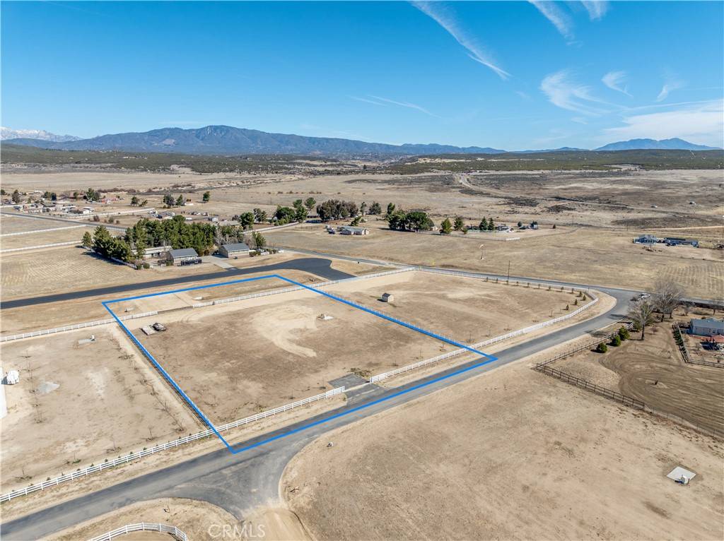 Aguanga, CA 92536,330 Sky Harbor WAY