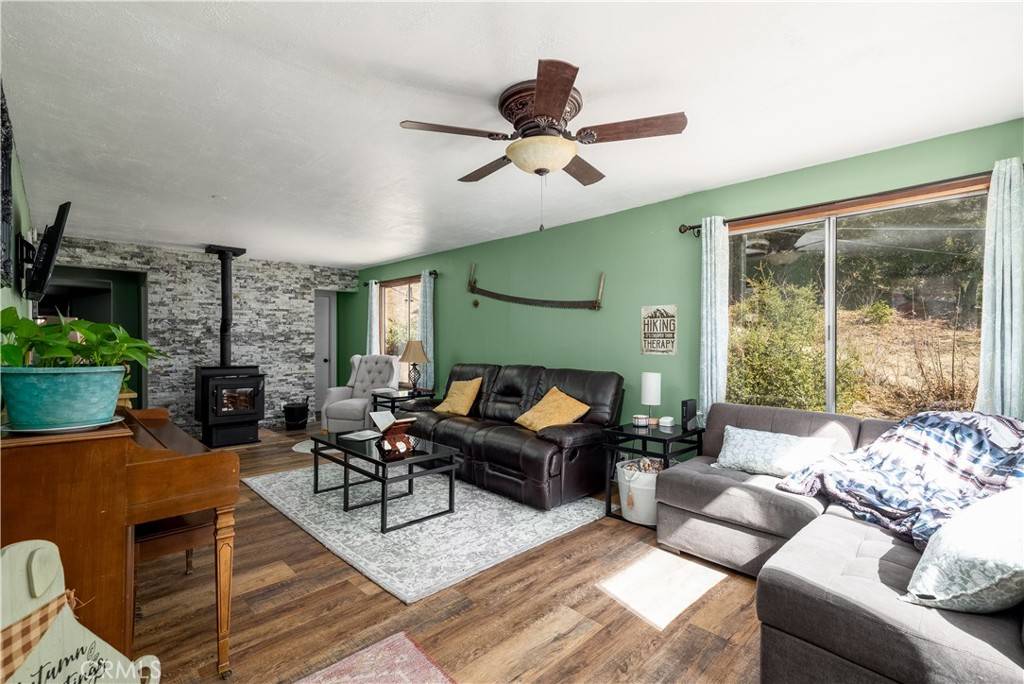 Angelus Oaks, CA 92305,5958 Robin Oak DR