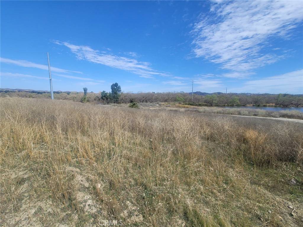 Lake Elsinore, CA 92530,0 Bunker ST