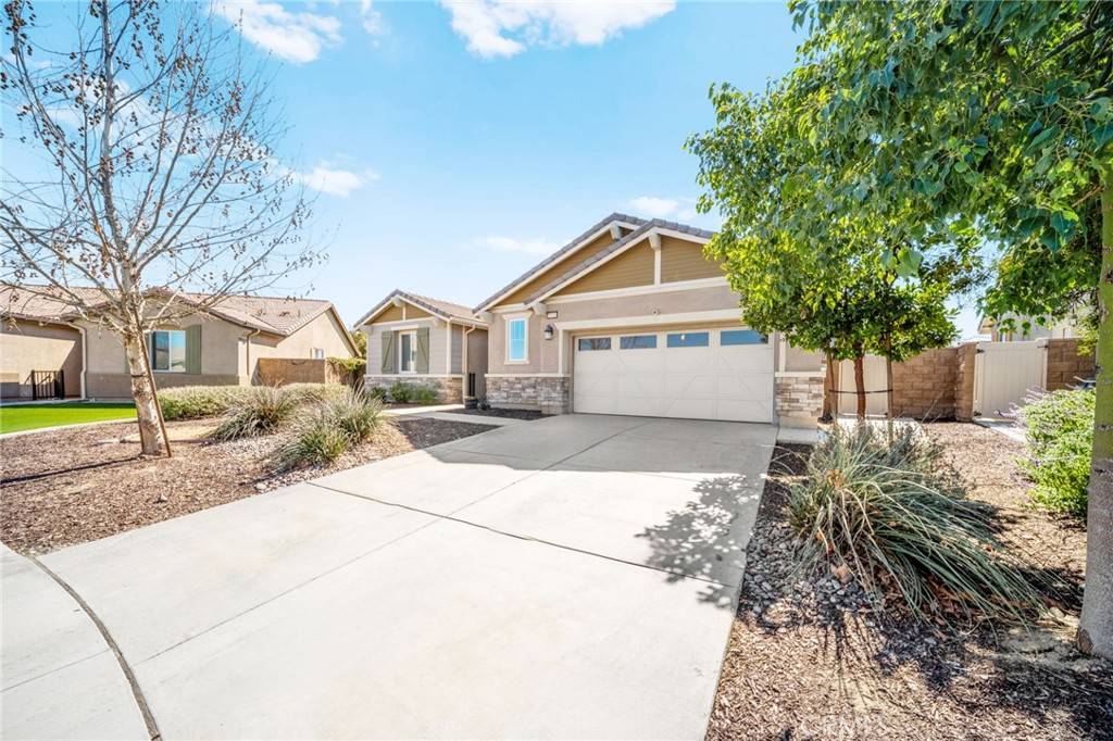 Menifee, CA 92584,29705 Starring LN