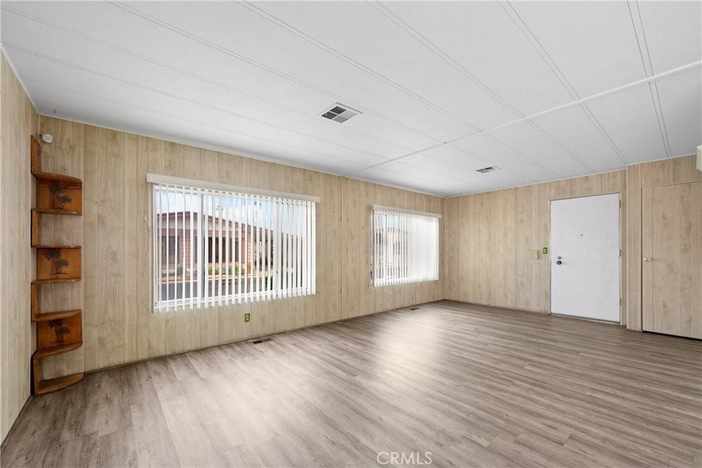 Hemet, CA 92545,601 N Kirby ST #220