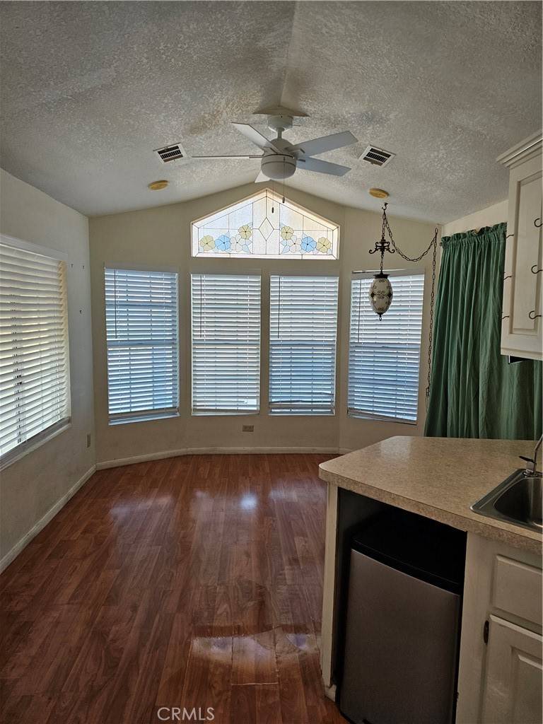 Hemet, CA 92545,1295 S Cawston AVE #490