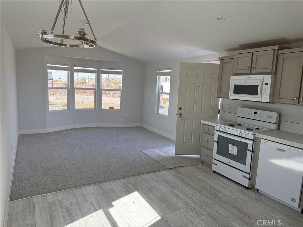 Daggett, CA 92327,35475 National Trails Hwy #27