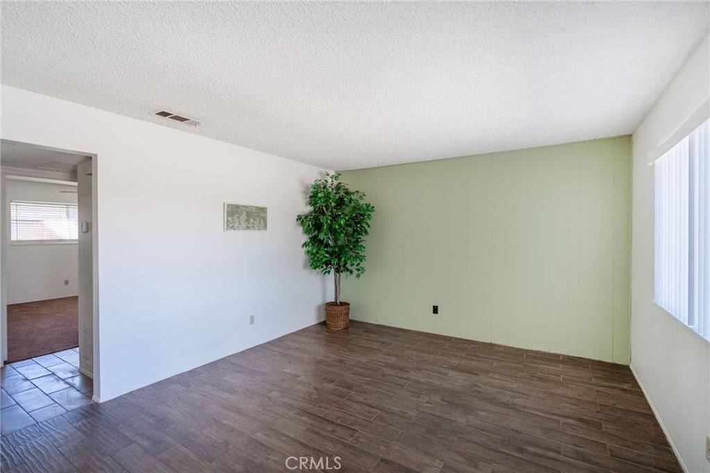 Hemet, CA 92545,2147 W Oakland AVE