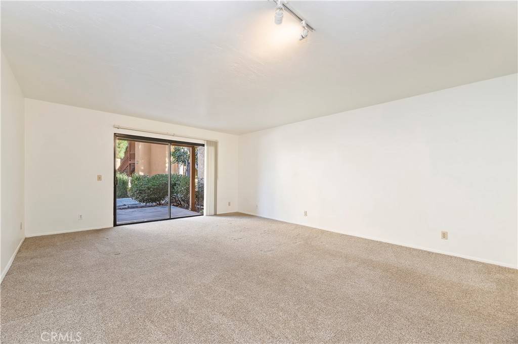 Irvine, CA 92618,282 Tangelo #336