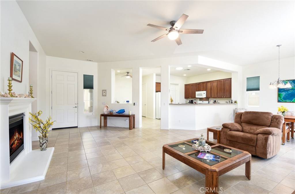 Hemet, CA 92545,5207 Via Bajamar