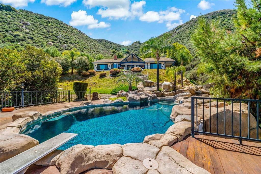 Lake Elsinore, CA 92530,18339 Sanders DR