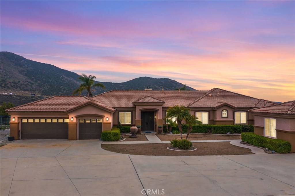 Perris, CA 92570,23894 Trail Duster CT