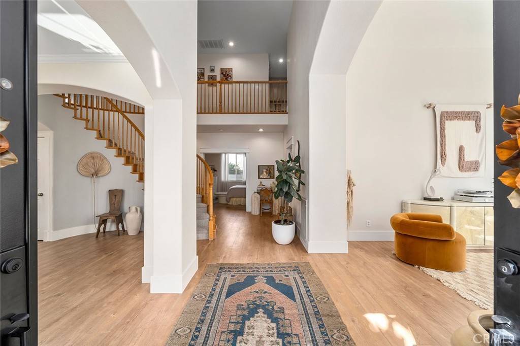 Murrieta, CA 92562,23427 Mountain Song