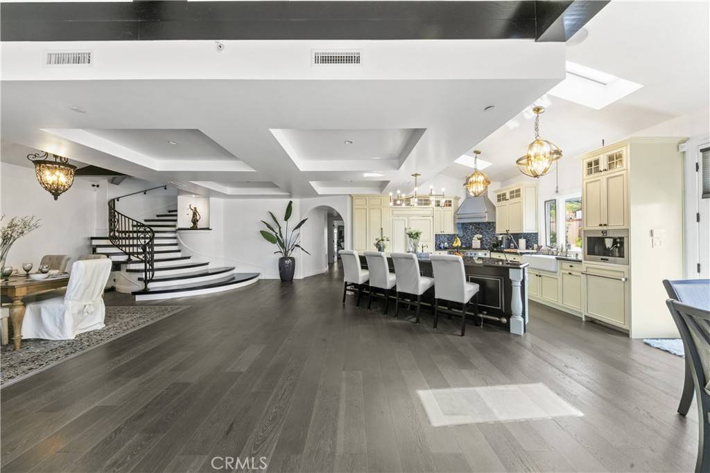 Redondo Beach, CA 90277,300 N Prospect AVE