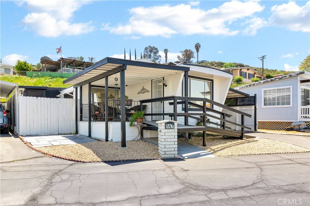 Hemet, CA 92544,44725 E. Florida Ave #147