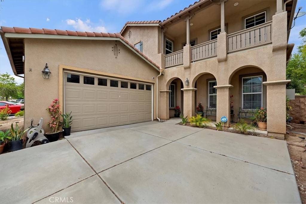Lake Elsinore, CA 92532,33058 Canopy LN