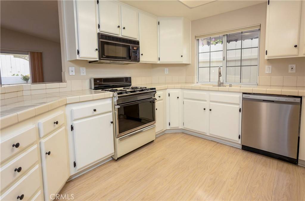 Menifee, CA 92585,28050 Bavaria DR