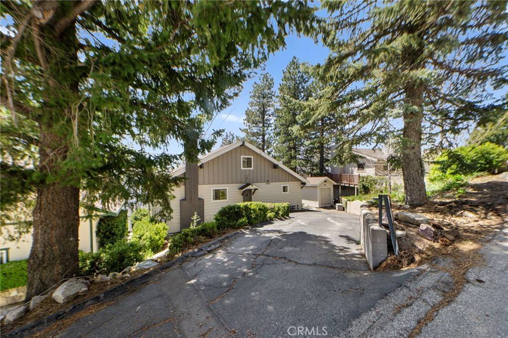 Rimforest, CA 92378,26429 Apache TRL