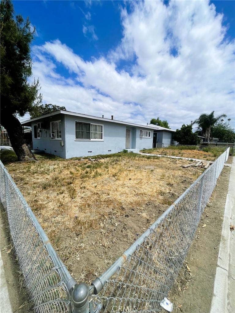 Hemet, CA 92543,330 W Acacia AVE