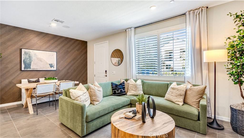 Ontario, CA 91762,2828 E Schumacher Paseo