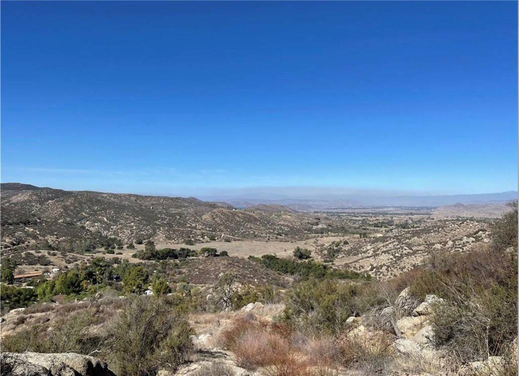 Hemet, CA 92544,7 Martin RD