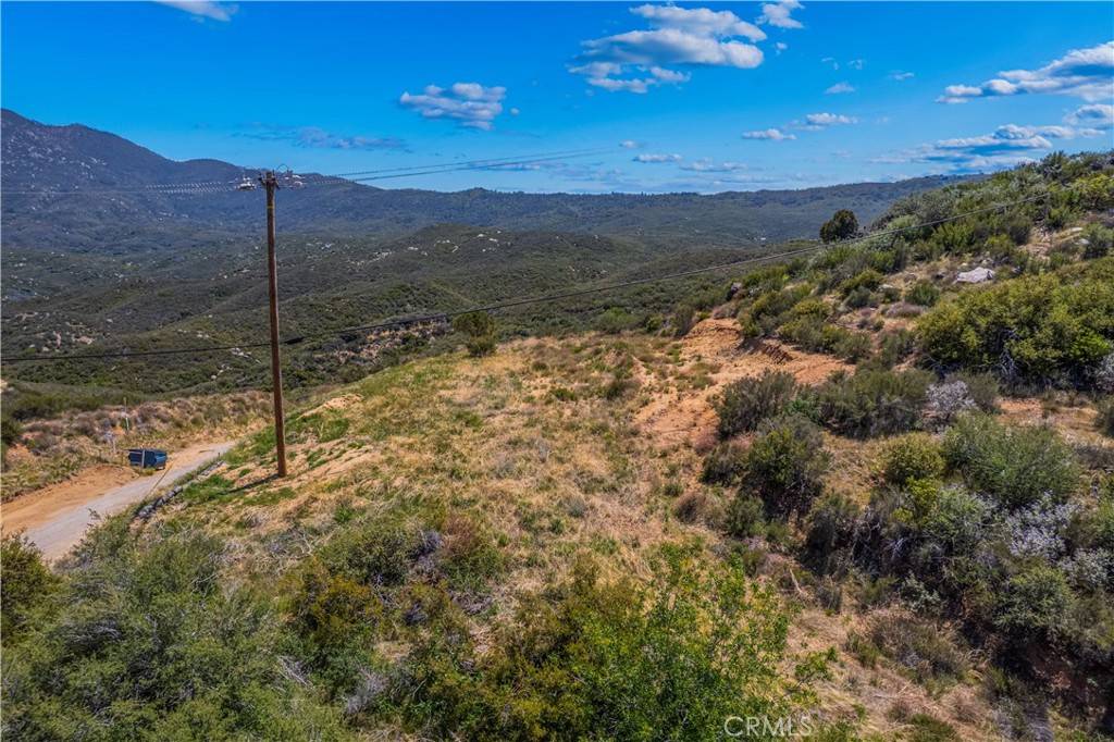 Banning, CA 92220,48910 Twin Pines RD