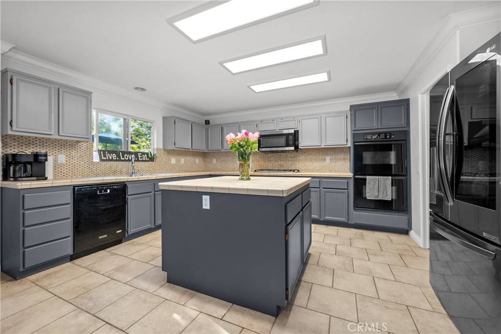 Temecula, CA 92592,46140 Grace CT