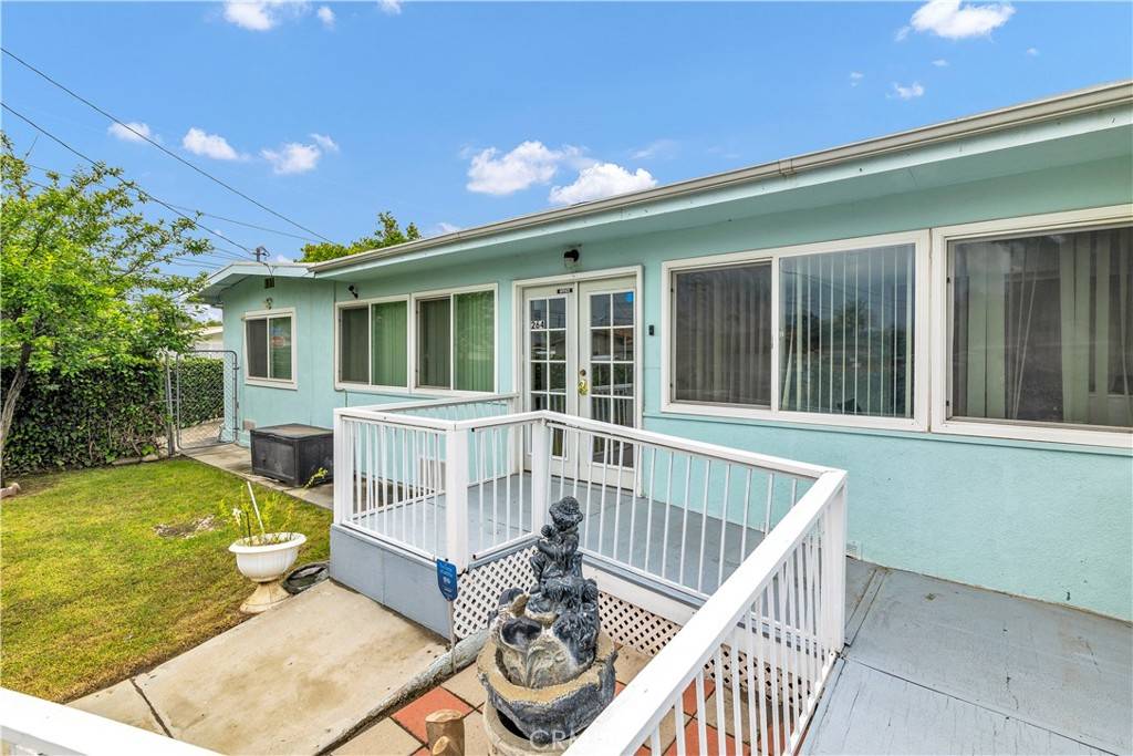 San Jacinto, CA 92583,264 E 2nd ST