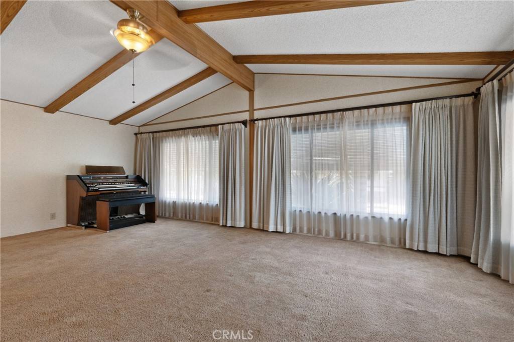 Hemet, CA 92543,1300 W Menlo AVE #215