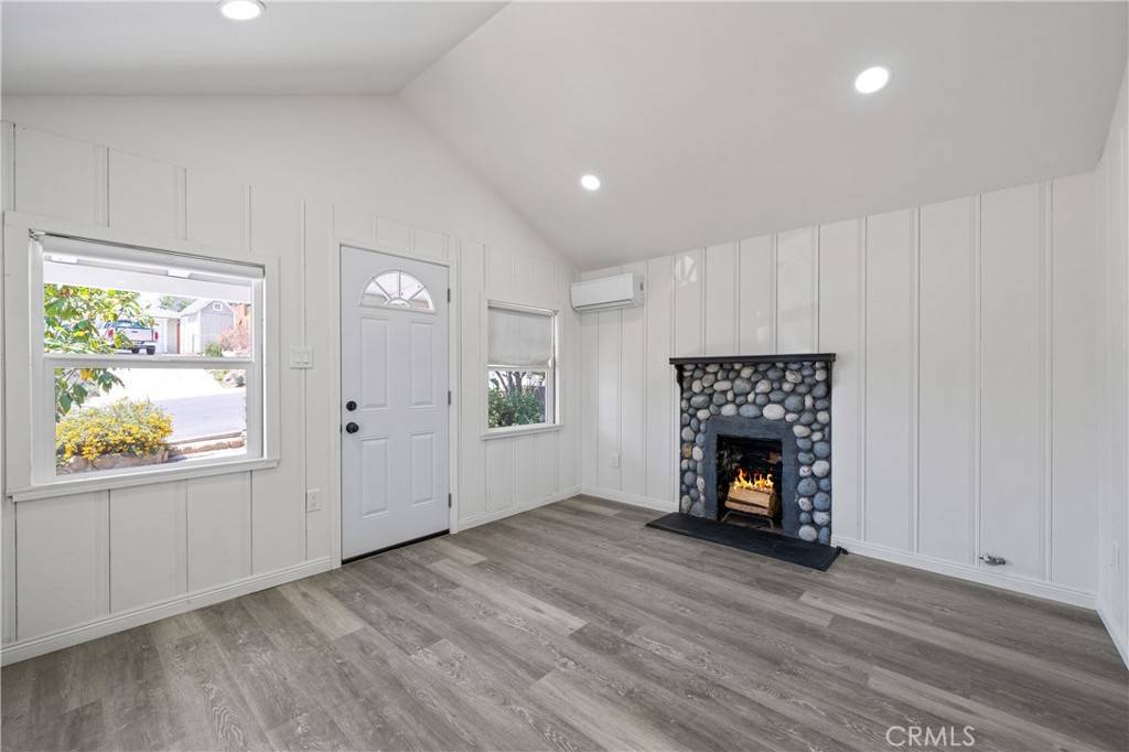 Corona, CA 92881,19210 Diplomat AVE