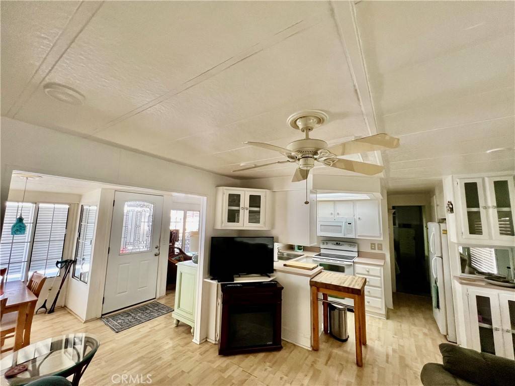 Hemet, CA 92545,1295 S Cawston AVE #291