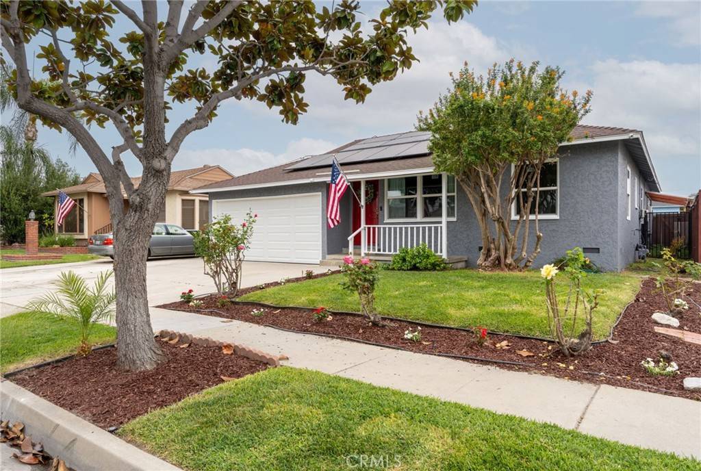 Lakewood, CA 90713,4744 Adenmoor AVE
