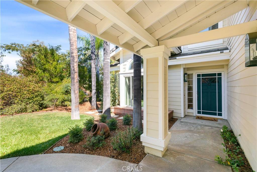 Riverside, CA 92503,16562 Orangewind LN