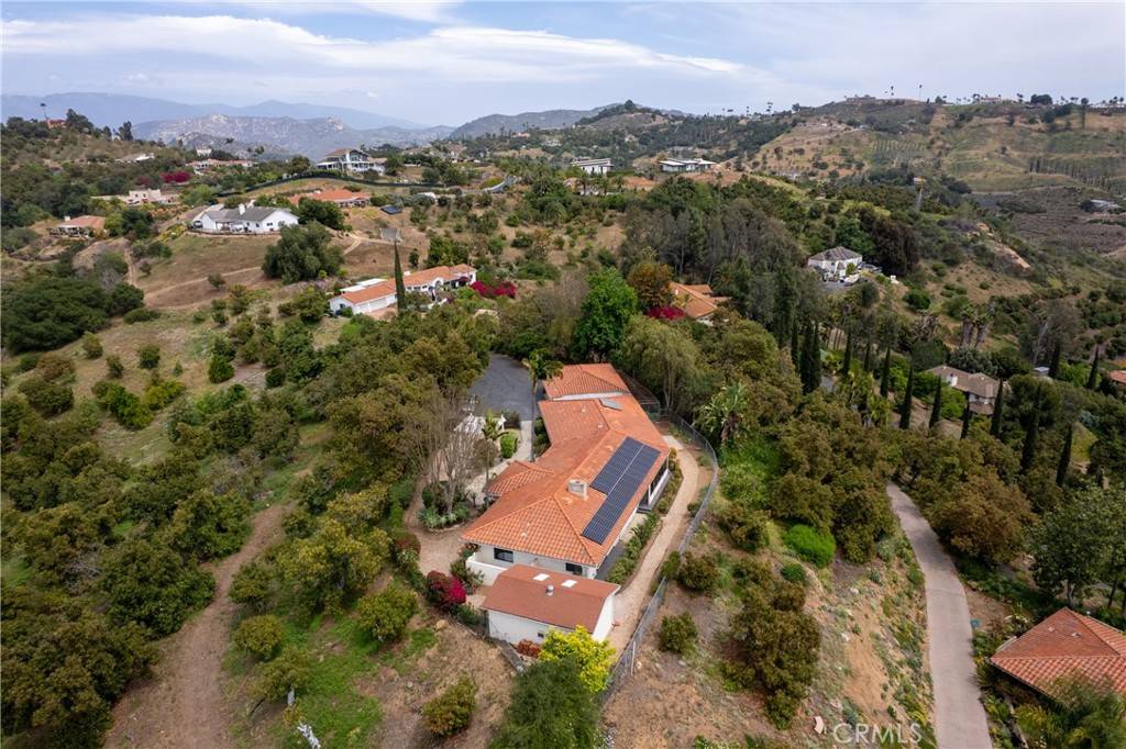 Fallbrook, CA 92028,2918 Los Campos DR